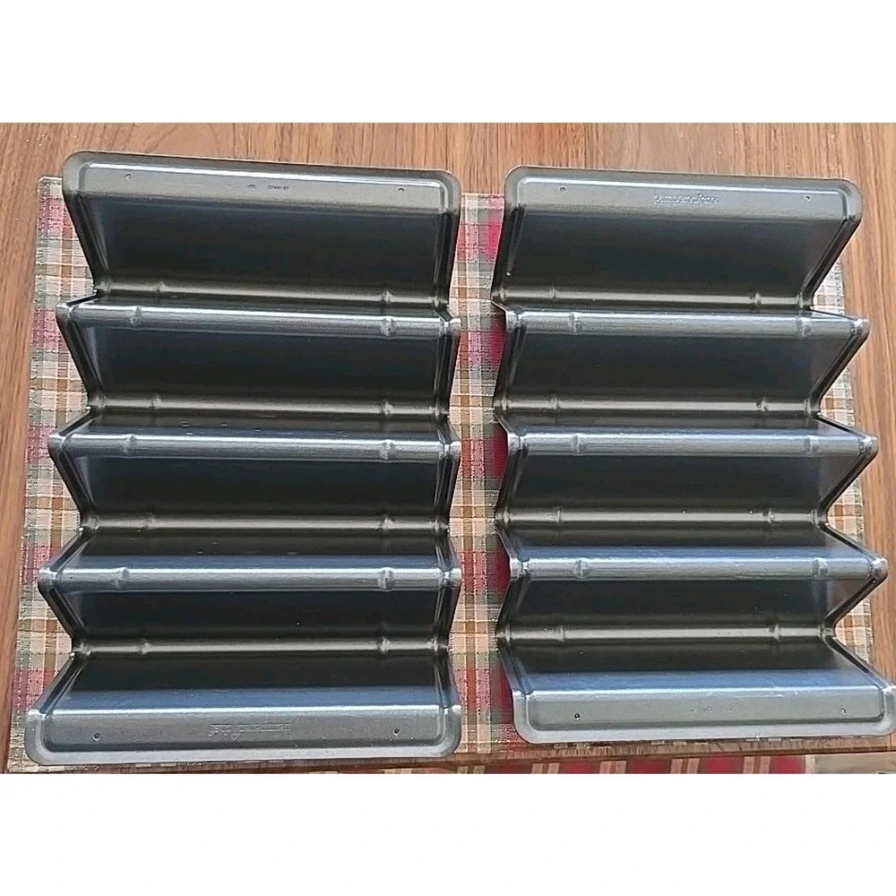 Pampered Chef V Shaped Taco Tortilla Baking‎ Pan Set #100101